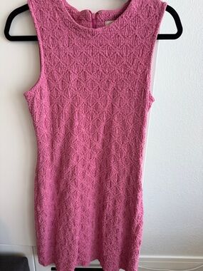 Sleeveless Textured Midi Dress in Pink
